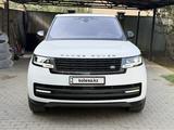 Land Rover Range Rover 2023 года за 95 000 000 тг. в Алматы – фото 3