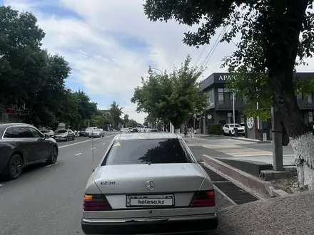 Mercedes-Benz E 200 1991 года за 750 000 тг. в Шымкент – фото 7