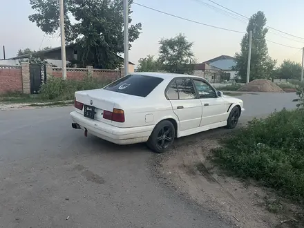 BMW 525 1991 года за 1 300 000 тг. в Астана – фото 3