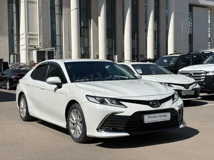 Toyota Camry Prestige 2023 года за 14 400 000 тг. в Астана – фото 18