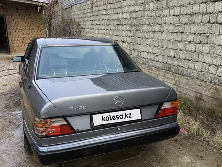 Mercedes-Benz E 230 1993 года за 950 000 тг. в Шымкент – фото 2