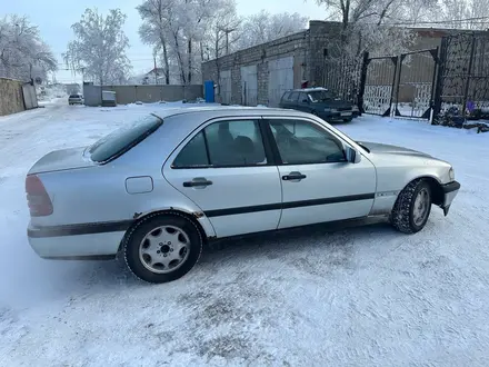 Mercedes-Benz C 180 1994 года за 850 000 тг. в Аксу – фото 2