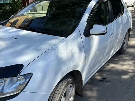 Renault Logan 2015 года за 3 500 000 тг. в Уральск – фото 2