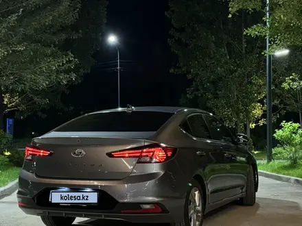 Hyundai Elantra 2019 года за 9 500 000 тг. в Алматы – фото 4