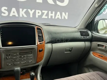 Toyota Land Cruiser 2007 года за 10 890 000 тг. в Актобе – фото 12