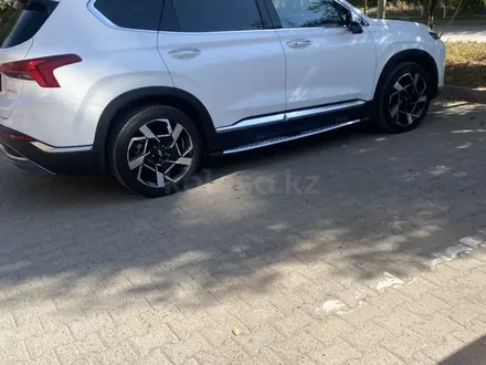 Hyundai Santa Fe 2022 года за 18 000 000 тг. в Актобе – фото 4