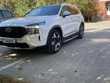 Hyundai Santa Fe 2022 годаүшін18 000 000 тг. в Актобе – фото 2