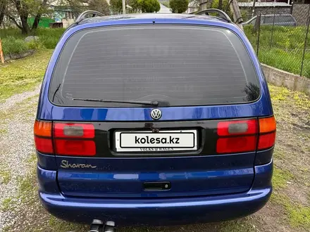 Volkswagen Sharan 1995 года за 4 300 000 тг. в Алматы – фото 6