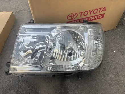 Фары фонарь на Toyota за 15 000 тг. в Актобе – фото 14