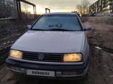 Volkswagen Vento 1993 года за 1 400 000 тг. в Караганда – фото 2