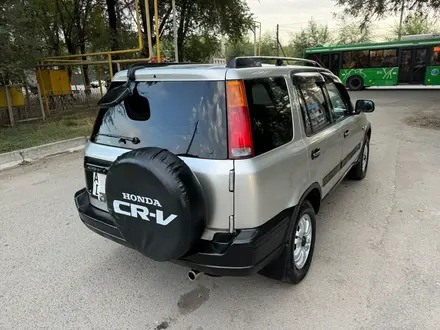 Honda CR-V 1997 года за 3 200 000 тг. в Тараз – фото 2