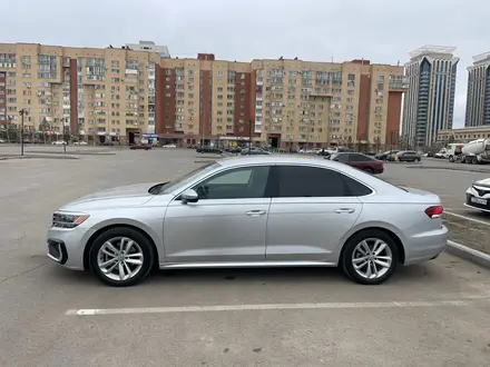 Volkswagen Passat 2020 года за 10 111 111 тг. в Астана – фото 3
