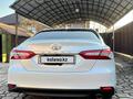 Toyota Camry 2018 года за 14 000 000 тг. в Алматы – фото 7