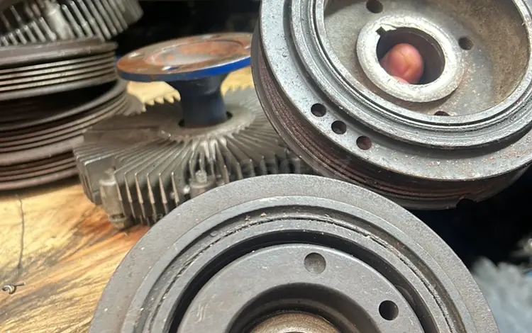 Привозной оригинал шкив коленвала TOYOTA за 2 000 тг. в Алматы