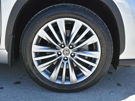 Toyota Highlander 2023 года за 29 600 000 тг. в Атырау – фото 19