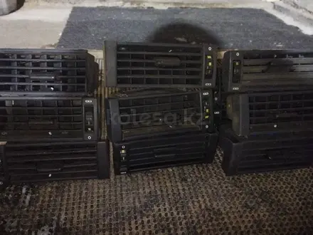 Боковой обдув на Мерседес 124 за 3 000 тг. в Алматы