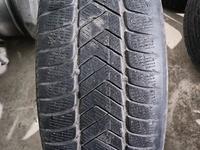 ОДНА шина 245/45 R20 — "Pirelli Scorpion Winter" (Великобритания)for23 000 тг. в Астана