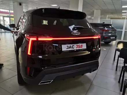 JAC JS8 Luxury 2025 года за 12 890 000 тг. в Петропавловск – фото 5