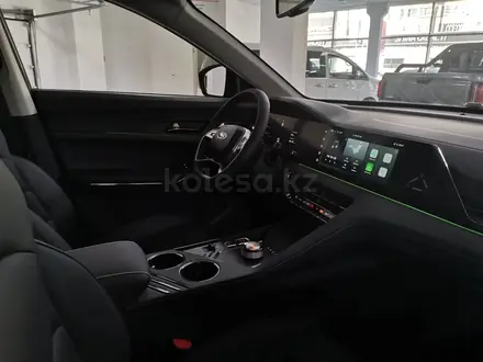 JAC JS8 Luxury 2025 года за 12 890 000 тг. в Петропавловск – фото 18