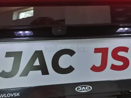 JAC JS8 Luxury 2025 года за 12 890 000 тг. в Петропавловск – фото 21