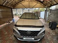 Hyundai Santa Fe 2020 года за 14 700 000 тг. в Алматы