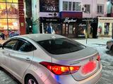 Hyundai Elantra 2012 года за 4 000 000 тг. в Атырау – фото 2