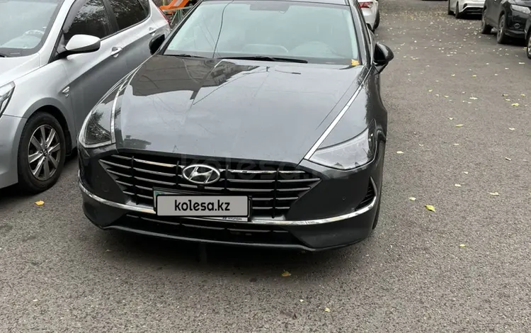 Hyundai Sonata 2023 года за 13 400 000 тг. в Алматы