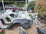 Кузов, двери, капот, лонжерон, крыло, бампера, ходовые части, накладки за 200 000 тг. в Шымкент – фото 4