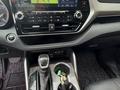 Toyota Highlander 2020 года за 21 000 000 тг. в Алматы – фото 12
