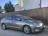 Hyundai Elantra 2019 года за 9 000 000 тг. в Актобе
