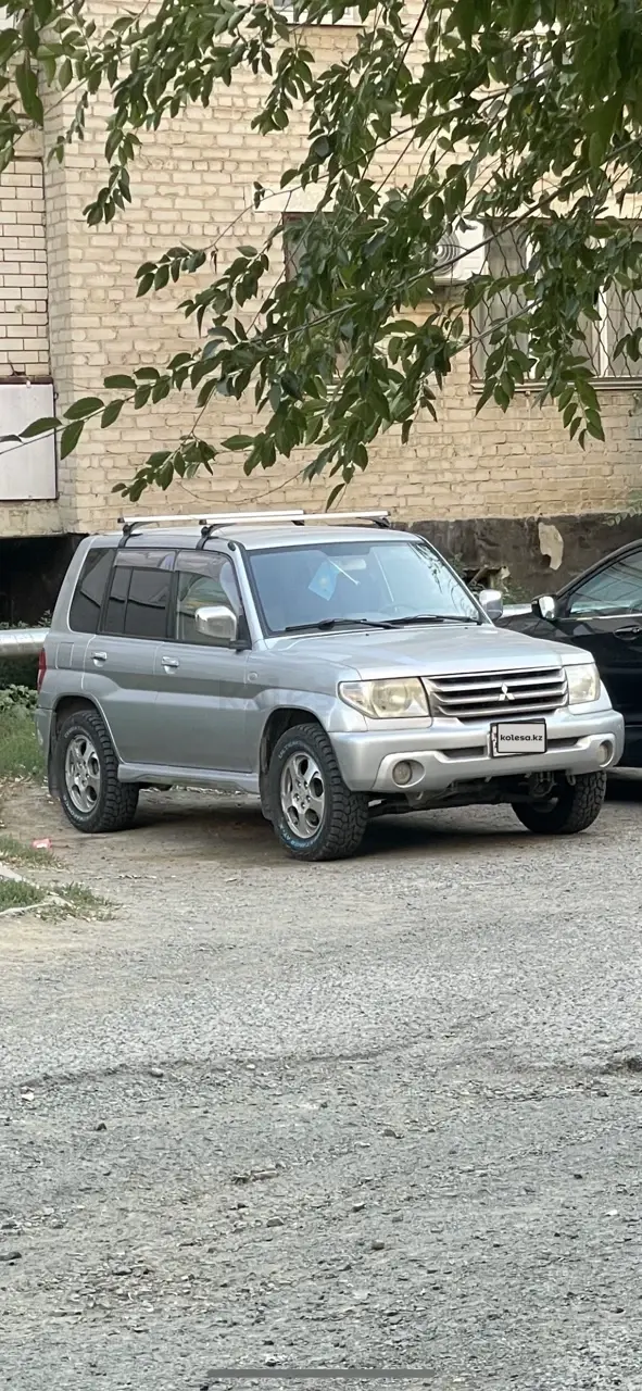 Mitsubishi Pajero iO, 2005