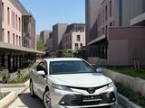 Toyota Camry 2019 годаүшін16 000 000 тг. в Шымкент