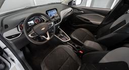 Chevrolet Onix Premier 1 2024 года за 7 890 000 тг. в Петропавловск – фото 4