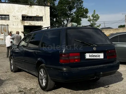 Volkswagen Passat 1996 года за 1 850 000 тг. в Тараз – фото 4
