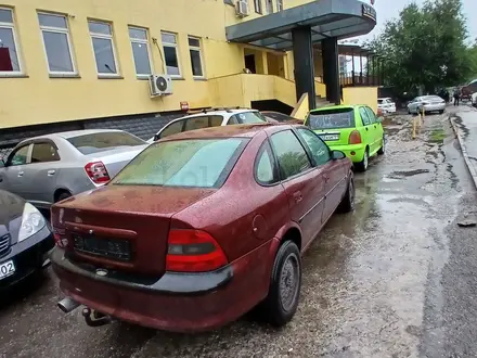 Opel Vectra 1996 года за 1 100 000 тг. в Алматы – фото 2