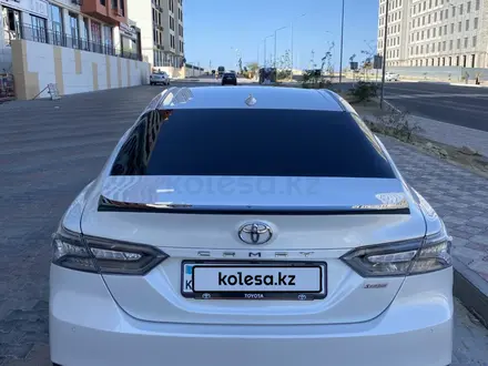 Toyota Camry 2020 года за 13 999 990 тг. в Актау – фото 5