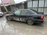 Mercedes-Benz C 180 1996 года за 1 050 000 тг. в Петропавловск – фото 2