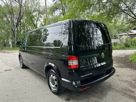 Volkswagen Transporter 2015 года за 15 500 000 тг. в Алматы – фото 18