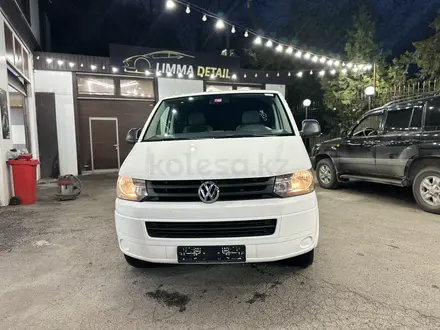 Volkswagen Transporter 2015 года за 16 500 000 тг. в Алматы – фото 2