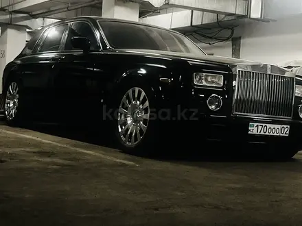 Rolls-Royce Phantom в Алматы. Роллс ройс в Алматы в Алматы – фото 3