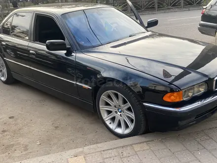 BMW 735 1997 года за 3 500 000 тг. в Алматы – фото 3