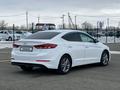 Hyundai Elantra 2018 годаfor8 200 000 тг. в Уральск – фото 5