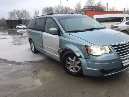 Chrysler Town and Country 2008 года за 4 700 000 тг. в Уральск – фото 5