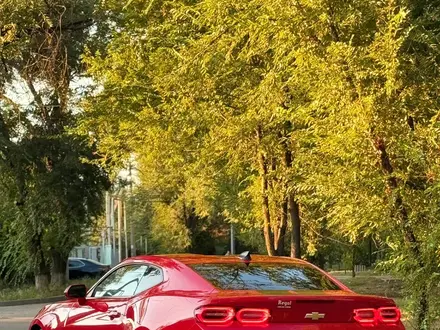 Chevrolet Camaro 2021 года за 18 000 000 тг. в Алматы – фото 4