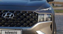 Hyundai Santa Fe 2022 года за 14 950 000 тг. в Астана – фото 2