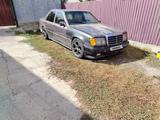 Mercedes-Benz E 230 1990 года за 900 000 тг. в Есик