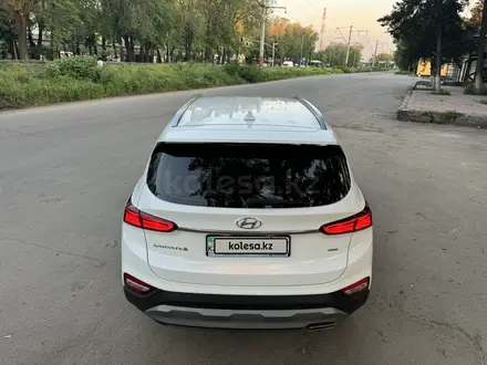 Hyundai Santa Fe 2020 годаүшін13 350 000 тг. в Алматы – фото 16