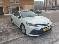 Toyota Camry 2021 года за 16 900 000 тг. в Астана