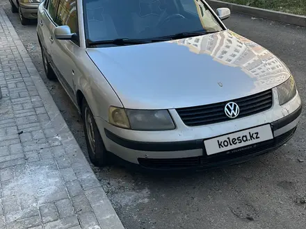 Volkswagen Passat 1996 года за 900 000 тг. в Алматы