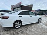 Toyota Camry 2010 годаүшін8 000 000 тг. в Астана – фото 2